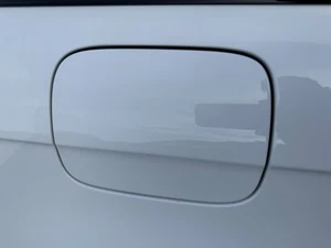 Gruppo sportello porta riempimento carburante Audi A4 B8 2008-2015 Ibis bianco LY9C - Foto 1 di 6