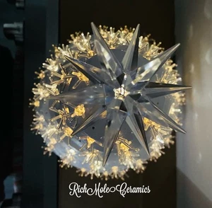 14 Zoll spiralweißer Keramikbaum, Sputnik-Zwiebeln, nicht perfekt, aber toller Baum - Bild 1 von 3