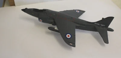 Avión Harrier metálico de aviación Corgi 18,5 cm Foto 1 de 4