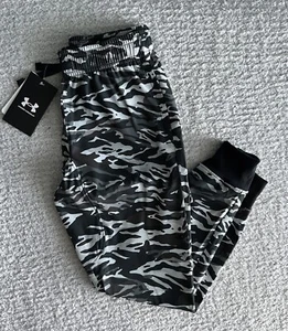 Under Armour Pants Boys XS Black Camouflage Jogger Cargo Pennant Woven Stretch - Picture 1 of 11