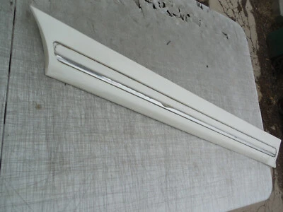 Concours DEVILLE 1997 1998 1999 puerta trasera derecha moldura usada OEM blanco diamante Foto 1 de 4