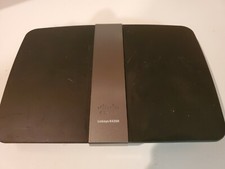 Cisco Linksys E4200 450Mbps 4-Port Dual-Band Wireless N Router w/ Adapter