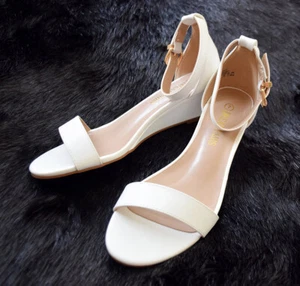 Dream Pairs "INGRID" Ankle Strap Low Wedge Sandals Women's Size 7 White Shoes - Picture 1 of 8