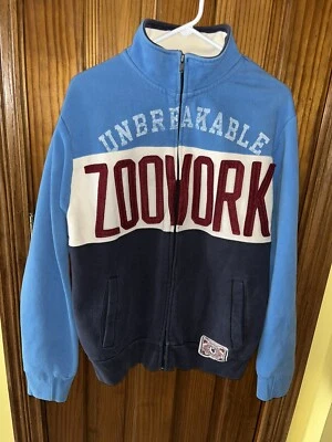 Raro Vintage Zoo York Spellout Años 90’s Skateboarding Rojo/Blanco/Azul Talla Grande Foto 1 de 4