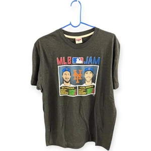 Hommage New York Mets MLB Jam Scherzer & Verlander Grafik T-Shirt (Größe XL) - Bild 1 von 3