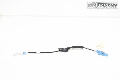 Lincoln MKZ 2013-2020 cable de liberación de manija de pestillo de puerta delantera izquierda OEM Foto 1 de 4