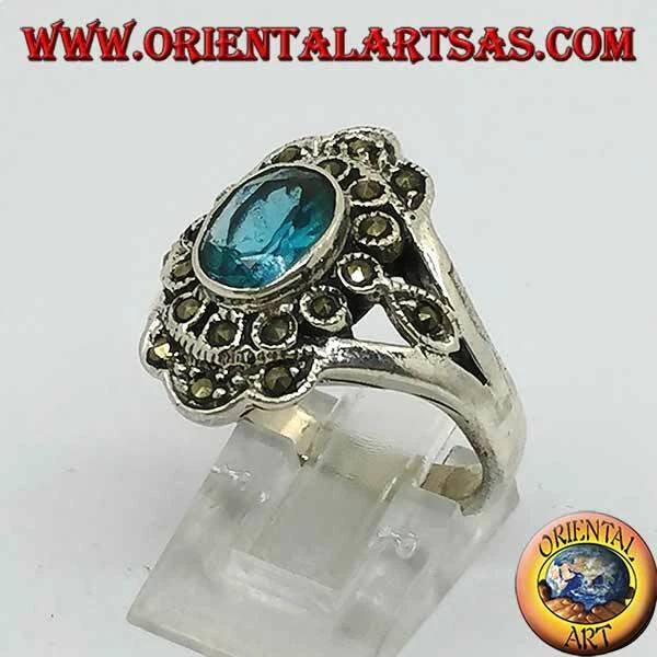 Anello in Argento 925‰ a margherita con topazio blu ovale e marcasite - Immagine 1 di 1