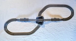Lionel Rolling Thunder Figure 8 Track Layout , Tunnel, Battery HolidayTrain/Car - Picture 1 of 9