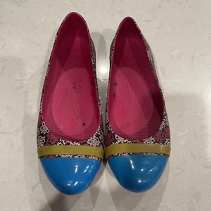 Crocs Womens Cap Toe MONDO Roses Flat Shoes 8 Floral Pink Blue Yellow #201560 - Picture 1 of 7