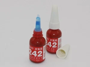 Medium Strength Thread Locking Adhesive 10ml, Just Right Hardness, Used Japan YY - Picture 1 of 1