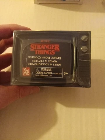Netflix Stranger Things Upside Down Capsule Mystery TV Box Factory Sealed New Cover