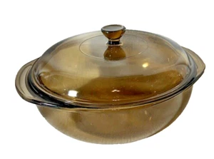 Vintage Pyrex~ Amber Brown~ 2QT Glass Casserole Dish~ Bowl #024 ~With Lid - Picture 1 of 6