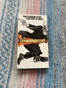 The Transporter (VHS, 2003) Jason Statham BLUE TAPE BLOCKBUSTER EXCLUSIVE Tested - Picture 1 of 3