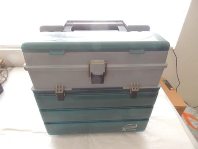 Caja grande de aparejos de pesca Plano Guide Series con 3 estuches para polizones + aparejos Foto 1 de 4