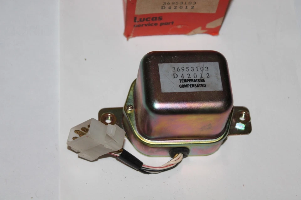 DATSUN 610/710 1973-1975 LUCAS HECHO EN JAPÓN REGULADOR DE VOLTAJE HITACHI&MITSU Foto 1 de 4