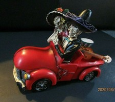 Day Of The Dead, Mexico, Skeleton Couple In Red Pickup Truck, Handpainted Resin