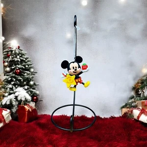Hallmark 2022 Disney Mickey Mouse Baby’s First Christmas Ornament 3” - Bild 1 von 7