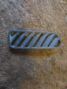 1997 Dodge Ram 1500 2500 Dash A/c Air Heat DRIVER Vent defrost defroster - Picture 1 of 2