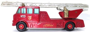 LESNEY MATCHBOX K-15 MERRYWEATHER FIRE ENGINE - NICE - Picture 1 of 5