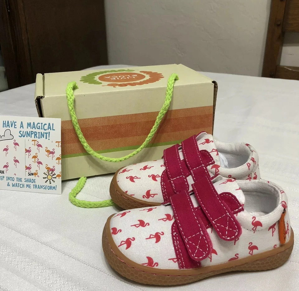 NUEVO EN CAJA Niñas Pequeñas TALLA 4 ROSA FLAMENCO Livie & Luca PEPPY Tenis Zapatos Foto 1 de 4