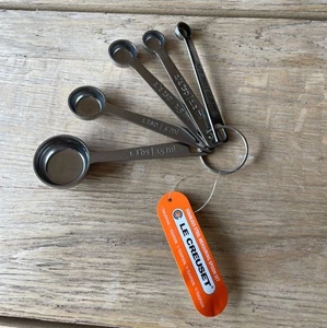 Le Creuset Stainless Steel Measuring Spoons Set of 5 NEW - Picture 1 of 5