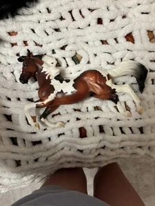 New NIB Breyer Horse #301155 Santana Bay Pinto Silver Tractor Supply Special Run - Picture 1 of 4