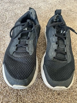 Baskets noires homme taille 9 intérêt gay - Photo 1/4