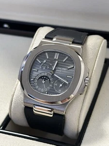 Patek Philippe Nautilus 5712G-001 with 40mm 18ct White Gold case and Grey dia... - Picture 1 of 8