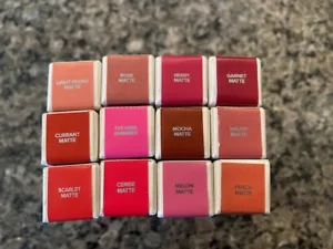 HAUS LABS BY LADY GAGA Le Monster Lippenstift - SCHATTEN AUSWÄHLEN - MEHR KAUFEN & SPAREN!!! - Bild 1 von 2