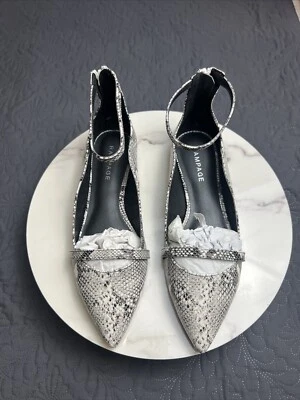 Zapatos de ballet planos Rampage Blakely correa para el tobillo BW piel de serpiente talla 7 nuevos sin caja preppy Foto 1 de 4