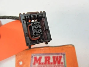 WIRE PLUG CONNECTOR PIG TAIL OFF RIGHT FRONT DOOR LATCH R RH RF PASSENGER SIDE - Picture 1 of 7