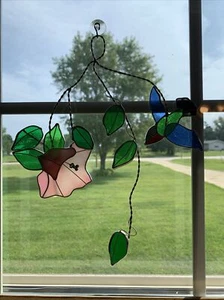 3D Tiffany Style Stained Glass Bird w/Flower & Vines Hanging Sun Catcher - Picture 1 of 5