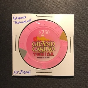 Grand Casino 2.50$ 1st Issue Original Vintage Championship Poker Chip 1 1/2'. - Picture 1 of 2