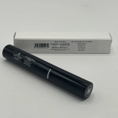Le Volume de Chanel Waterproof Mascara #20 Brun, 6 g / 0.21 oz - Image 1 of 4