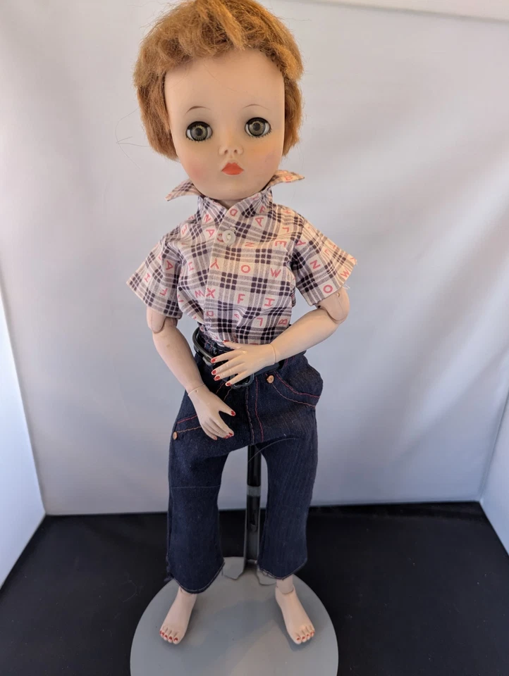 Кукла Uneeda DOLLIKIN Mommy на нескольких шарнирах 19 дюймов 2 S, несколько нарядов и париков - Изображение 1 из 4