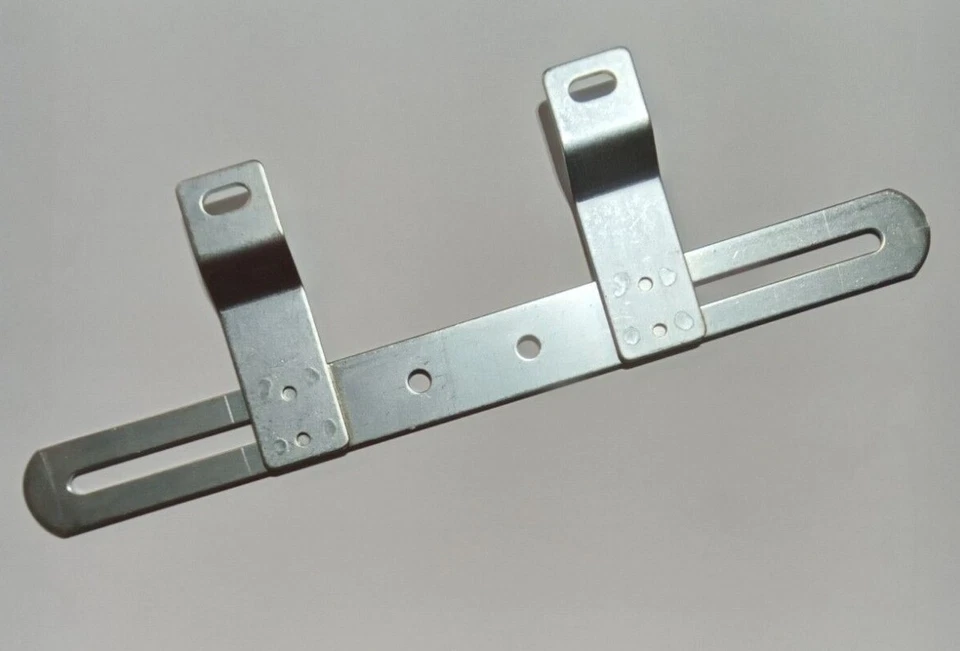 FRONT LICENSE PLATE MOUNTING BRACKET VOLKSWAGEN VANAGON 1980-1991 - Image 1 of 1