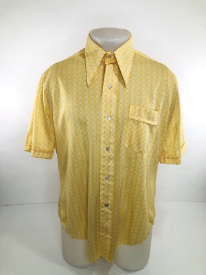Awesome MONTGOMERY WARD Vintage 1960s BUTTERFLY DISCO COLLAR Tetron Lg. Shirt - Image 1 of 4