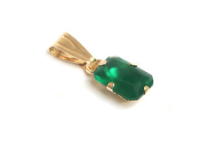 9ct Gold Green Agate Pendant Small Necklace no chain Gift Boxed Made in UK