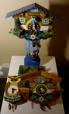 3 Bavarian Lodge Style Miniature wood/plastic novelty windup clocks Germany Cover