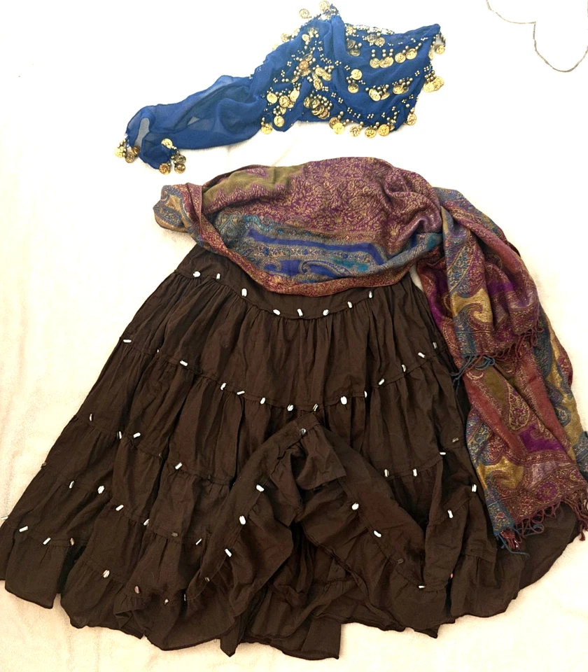 DISFRAZ GITANO PARA MUJER TALLA 6...FALDA, BUFANDA Y CABEZA NUEVA Foto 1 de 4