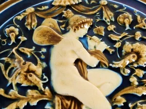  19th Century Austrian Majolica Charger from Gebruder Schutz Factory  - Photo 1 sur 12