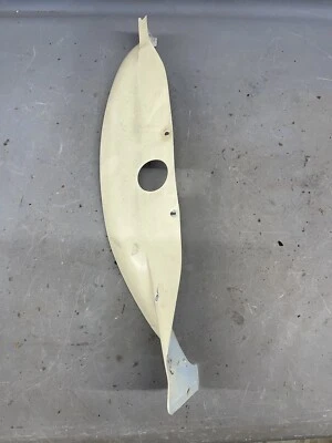 1977 - 1979 凯迪拉克 Deville Fleetwood 门夹铰链盖板装饰成型 OE — 第 1/4 张图片