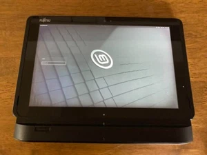 Fujitsu Arrows Tab Q507/PB Atom x5-Z8550 RAM 4GB SSD 64GB - Picture 1 of 10
