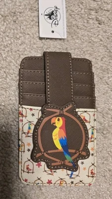 NUEVO Portatarjetas de identificación de habitación Tiki de los parques de Disney Bloqueo RFID Foto 1 de 2