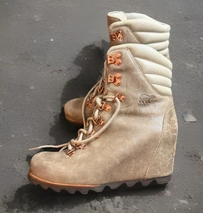 Sorel Conquest Holiday Wedge Boots Nubuck Leather Limited Edition Women’s 8 - Foto 1 di 5