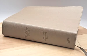 She Reads Truth Christian Standard Holman Holy Bible Beige Softcover - Foto 1 di 21