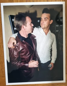 Paul Cook with Robbie Williams 2000 8 x 10 Photograph Sex Pistols - Picture 1 of 4
