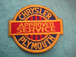 Vintage Gold Rot Chrysler Plymouth Approved Service Patch Aufnäher - Bild 1 von 1