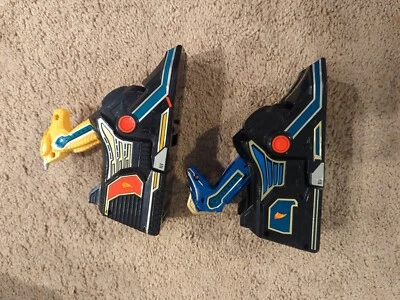 Power Rangers thunderzord Blue & Yellow Griffin Zord Legs - Image 1 of 4