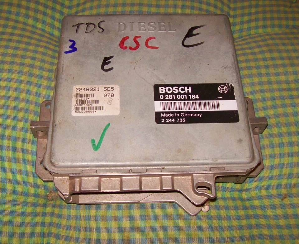 Centralina BMW 525TDS/325 TDS E34/36 0281001184 2246321 2244735 28RTD867 5E5 - Immagine 1 di 1